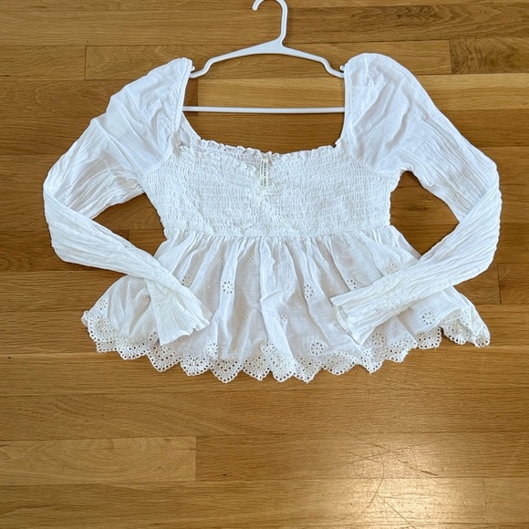 American Eagle square neck smocked babydoll blouse in white eyelet lace NWOT - Picture 2 of 7